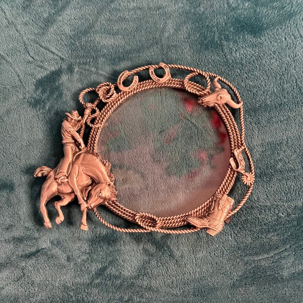 Vintage 90s / Y2K silver western cowboy themed small picture frame